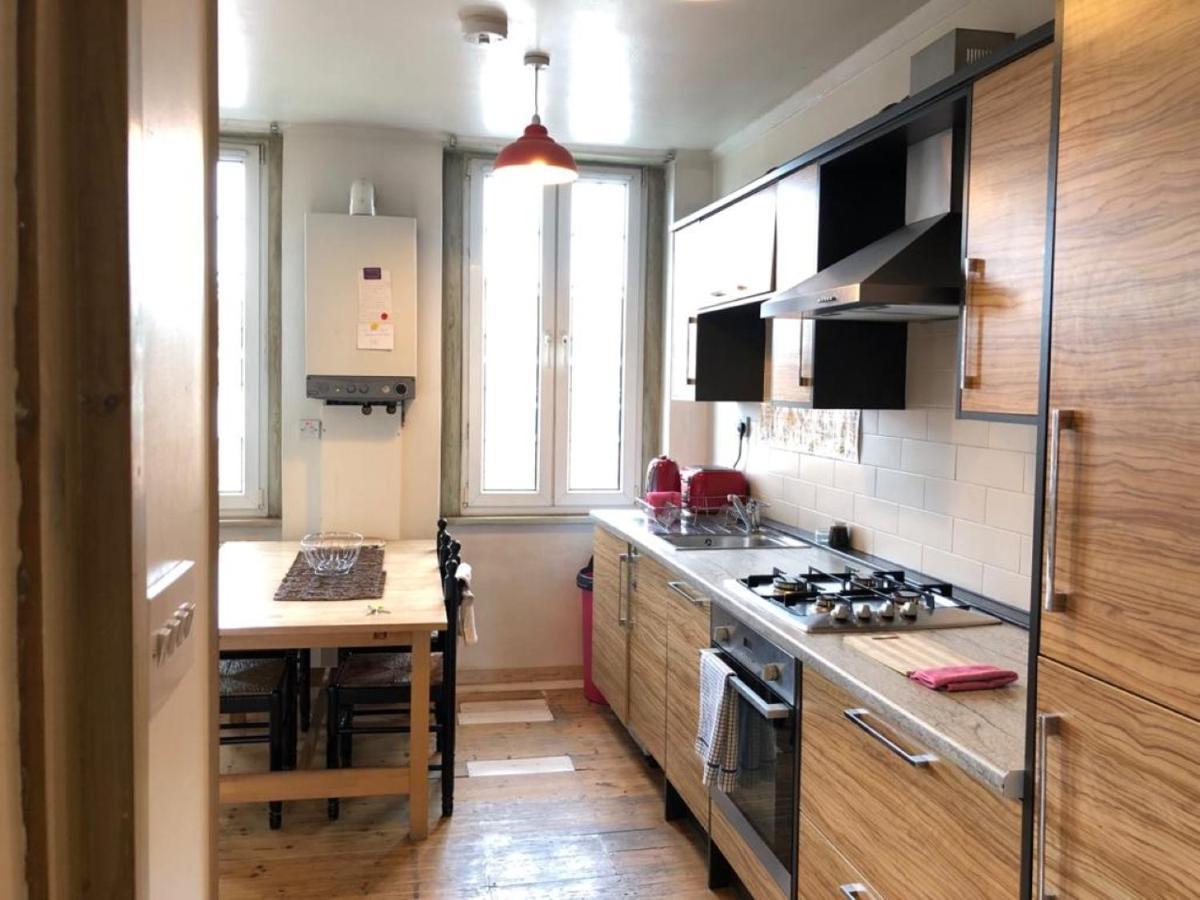 Splendid 1 Bedroom Flat + Terrace London Exterior photo