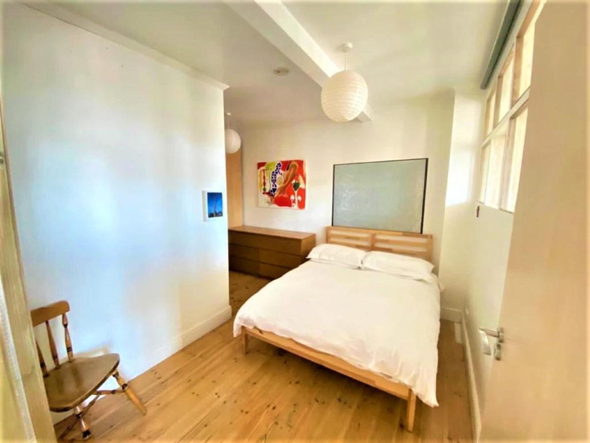 Splendid 1 Bedroom Flat + Terrace London Exterior photo